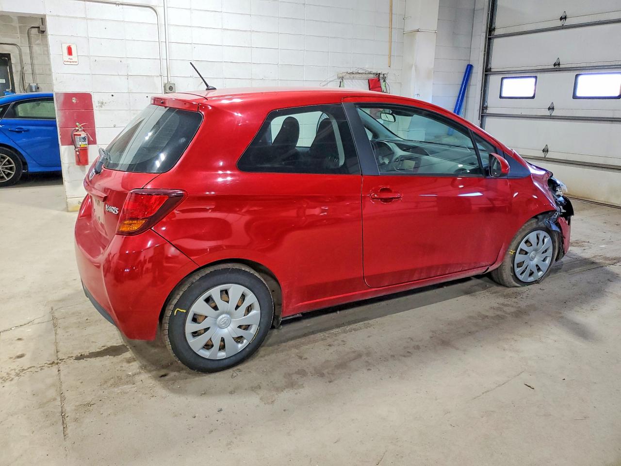 2017 TOYOTA YARIS 3-DOOR L photo 5