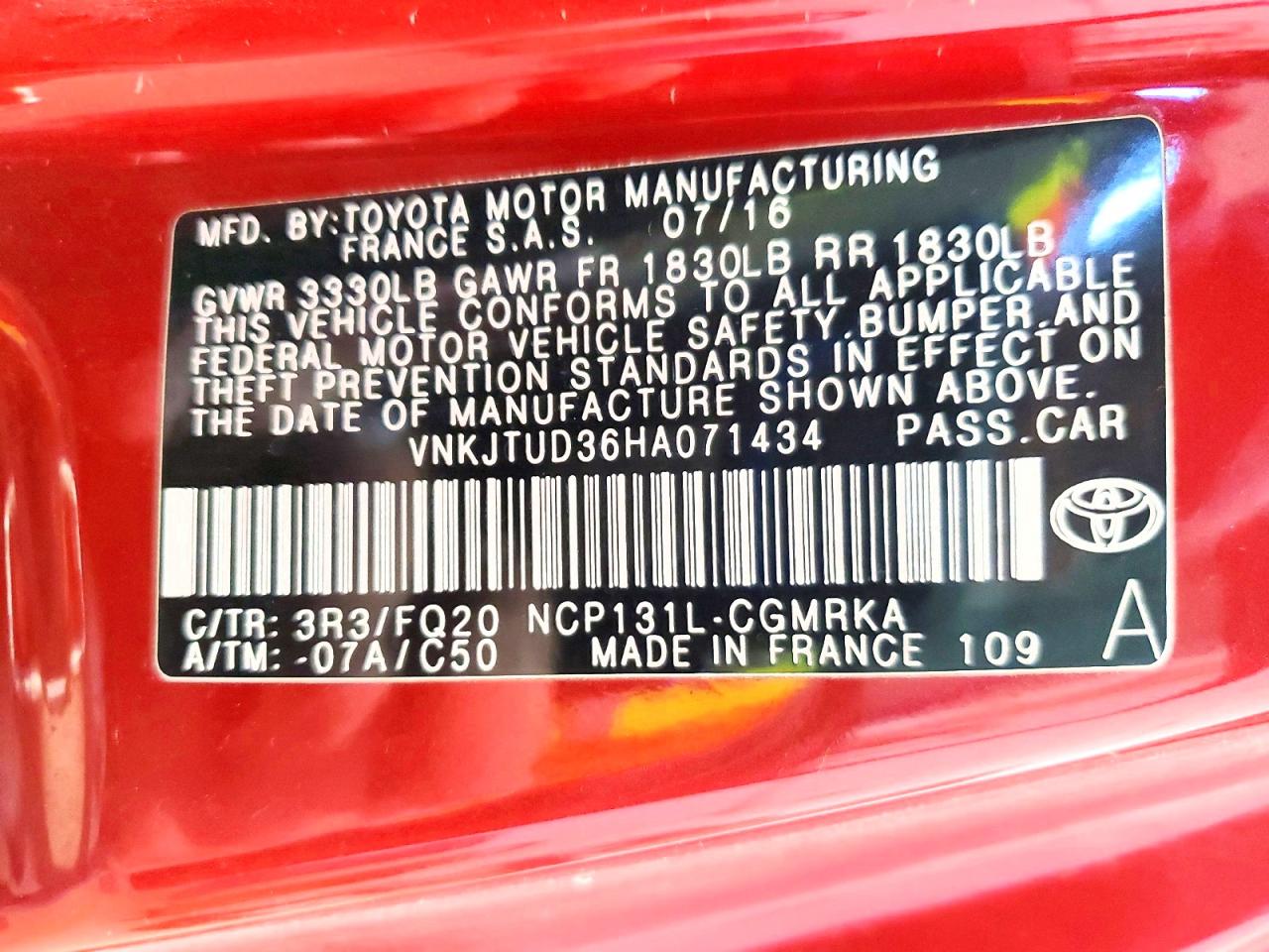 2017 TOYOTA YARIS 3-DOOR L photo 23