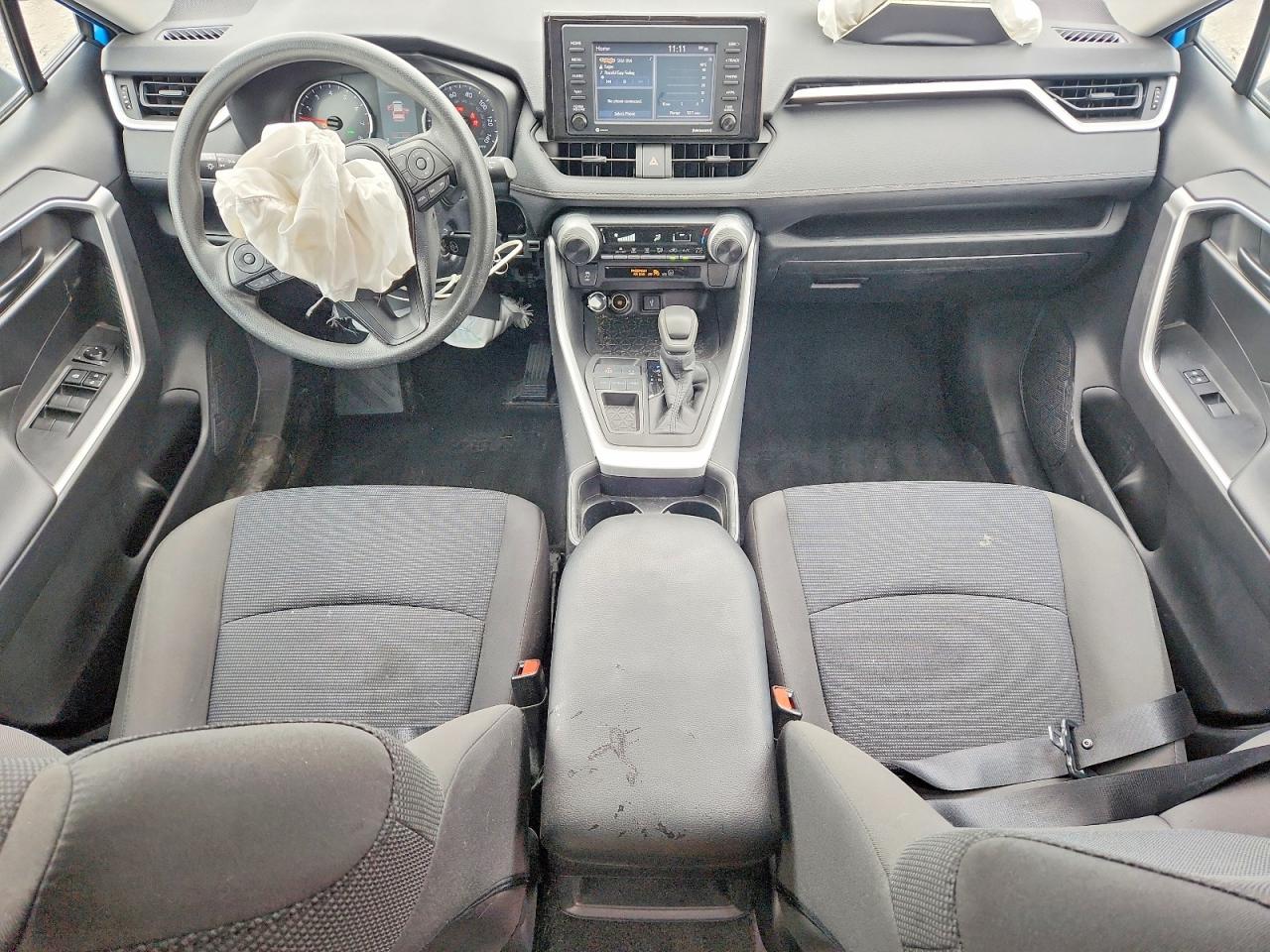2021 TOYOTA RAV4 LE photo 15
