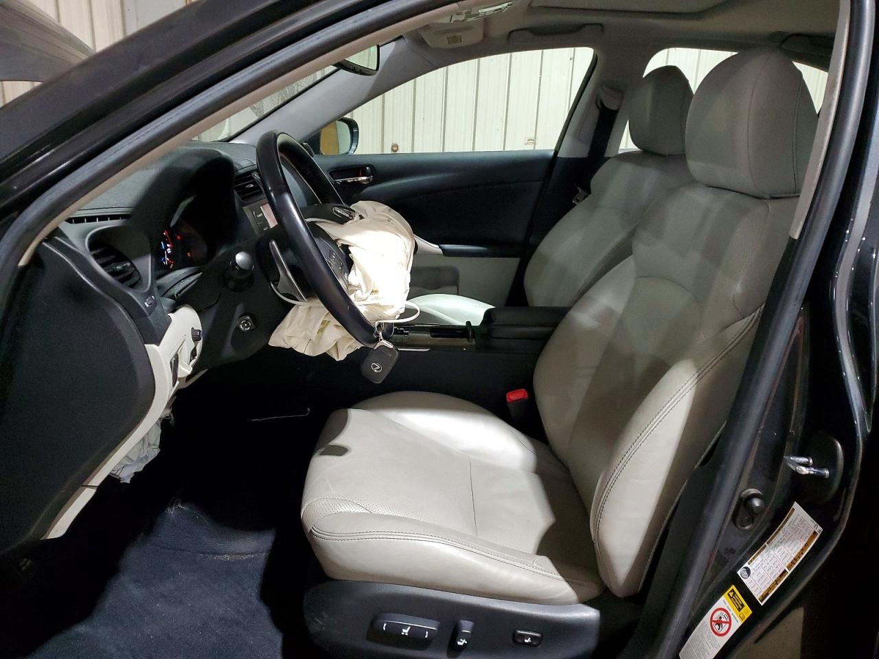 2010 LEXUS IS 250 photo 13