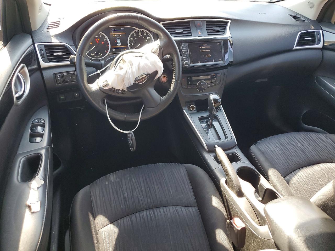 2019 NISSAN SENTRA SV photo 22