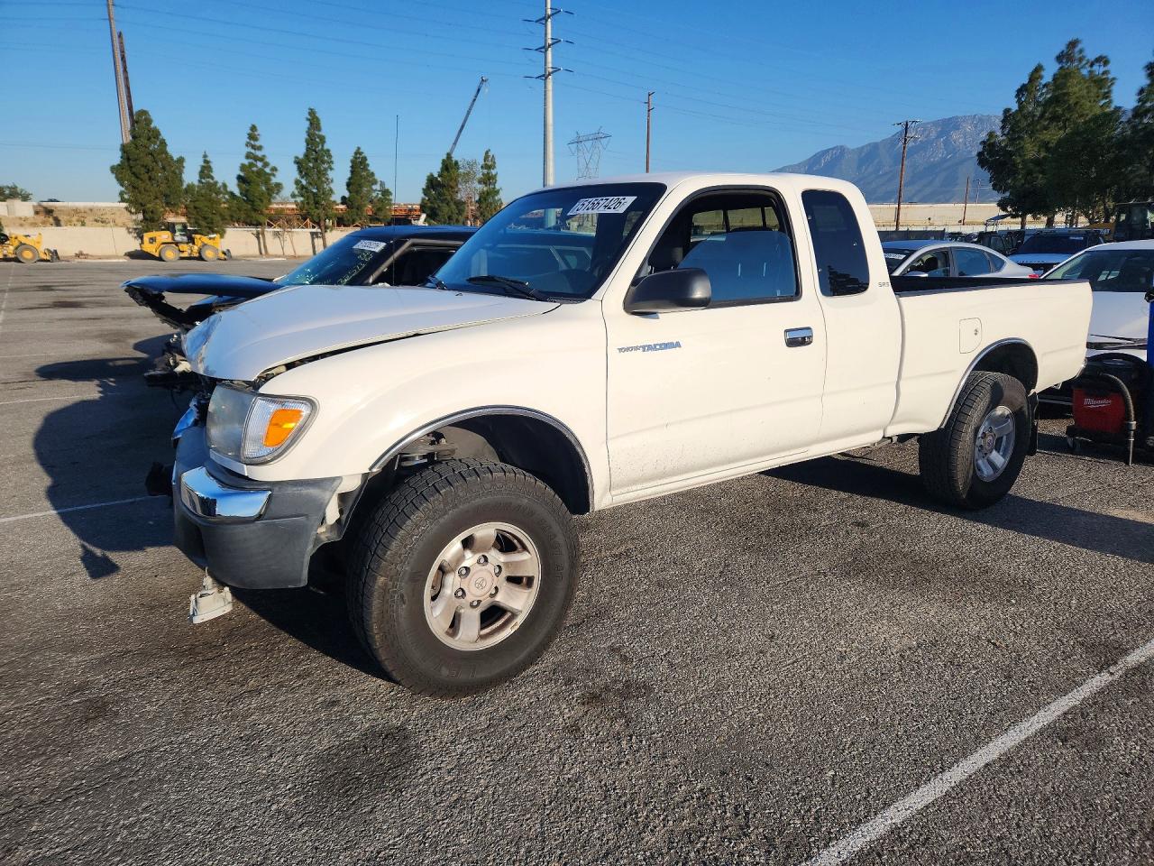 2000 TOYOTA TACOMA