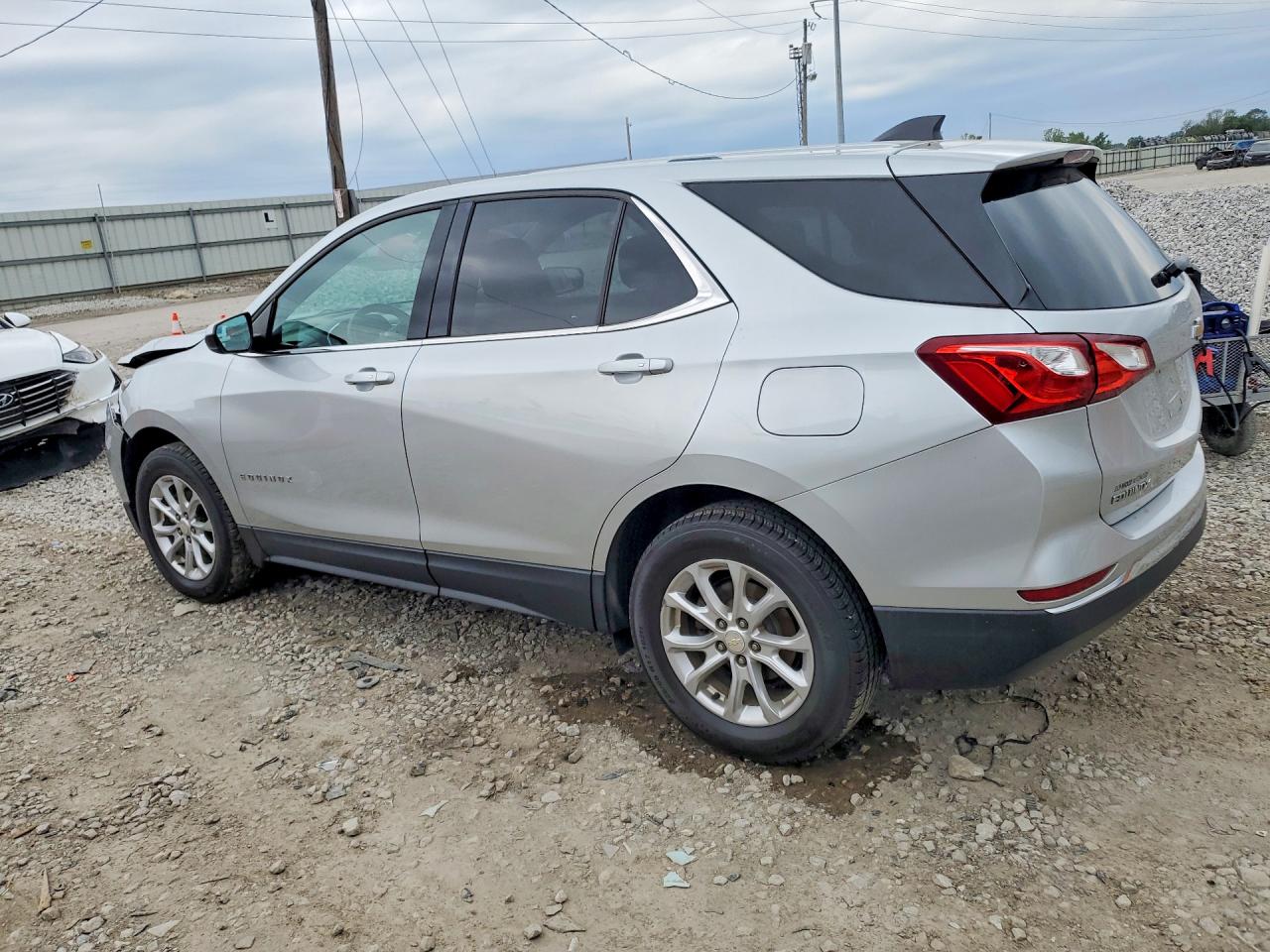 2018 CHEVROLET EQUINOX LT photo 3
