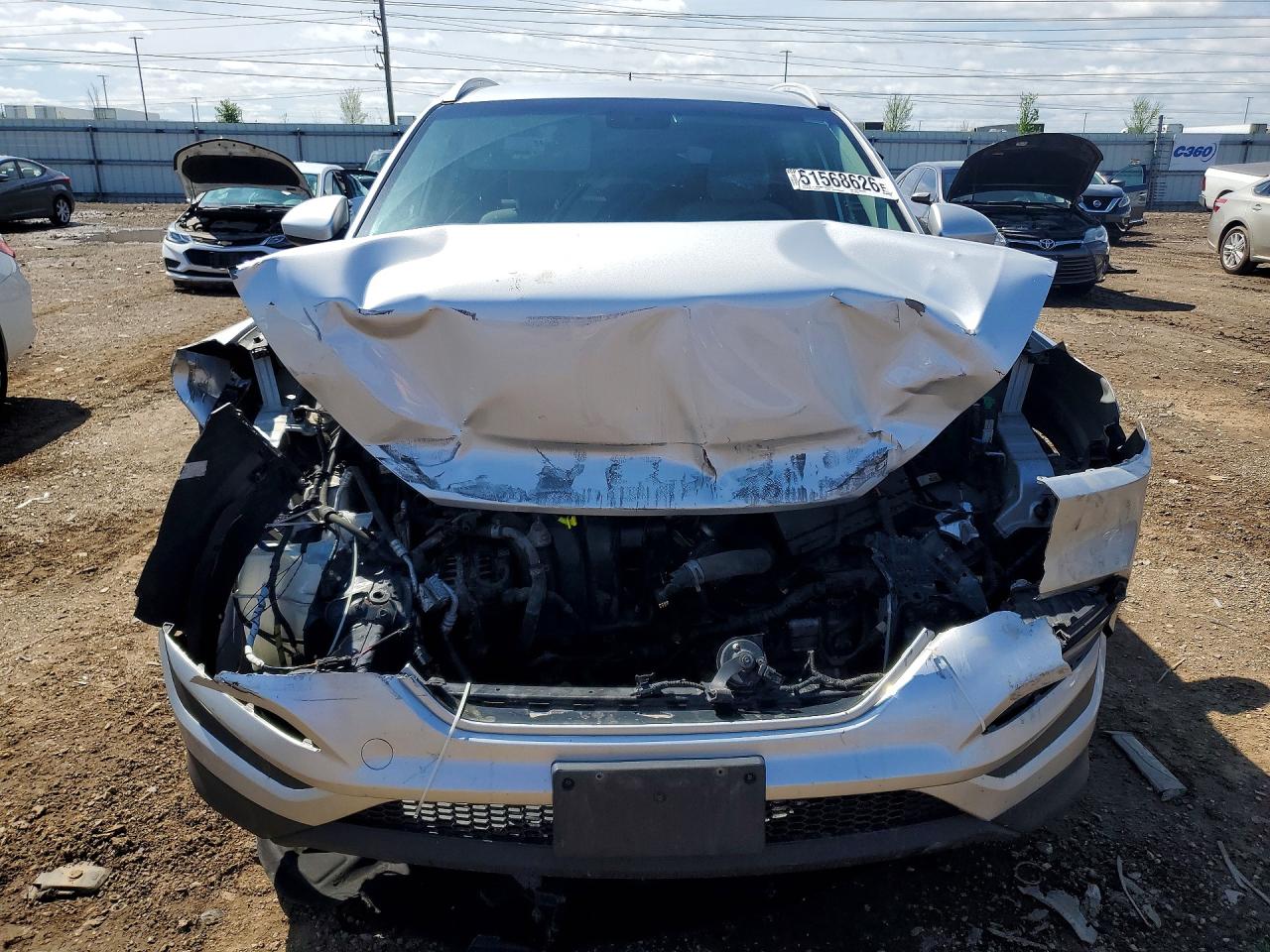 2017 HYUNDAI TUCSON SE photo 5
