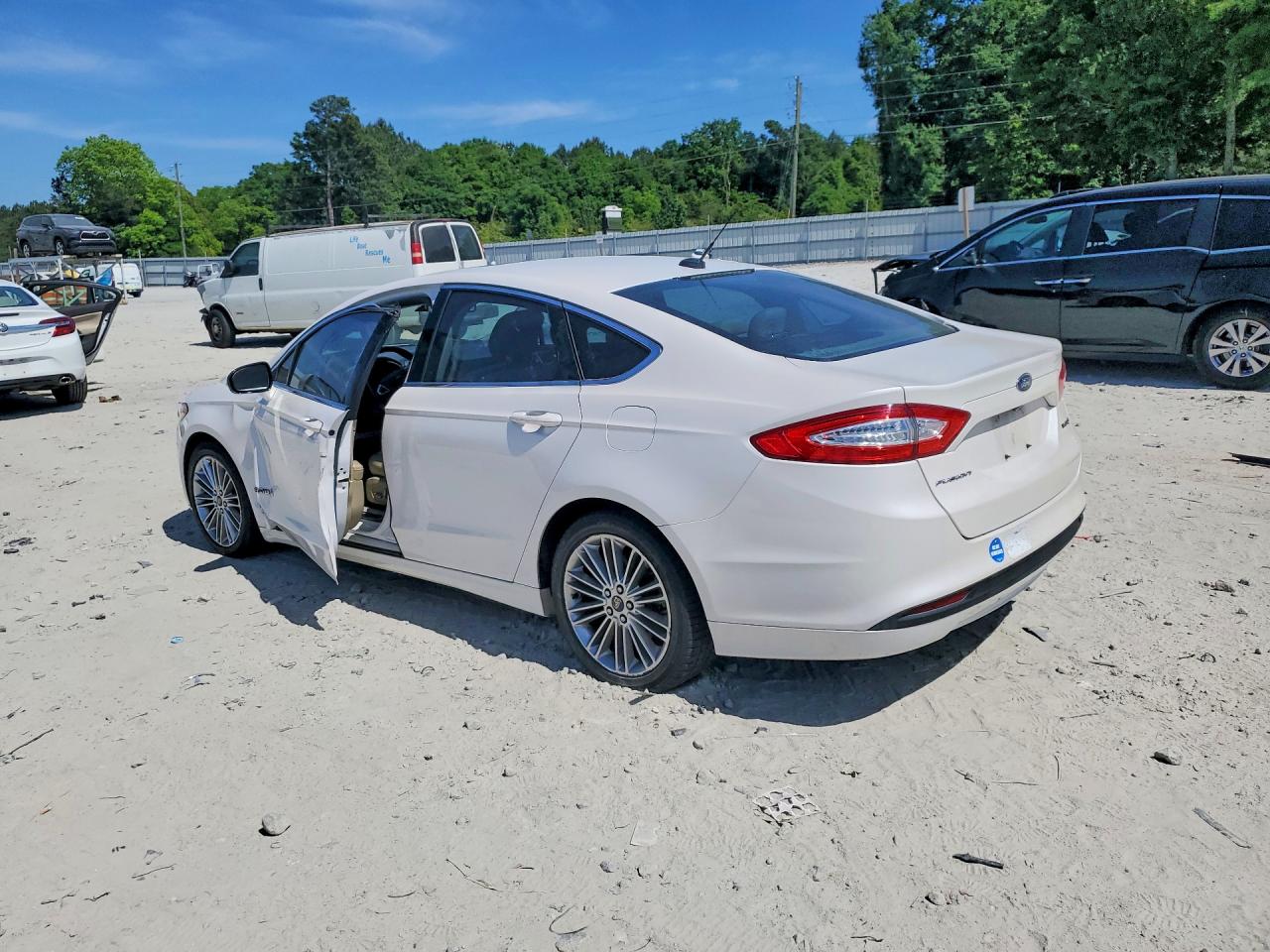 2013 FORD FUSION SE HYBRID photo 3