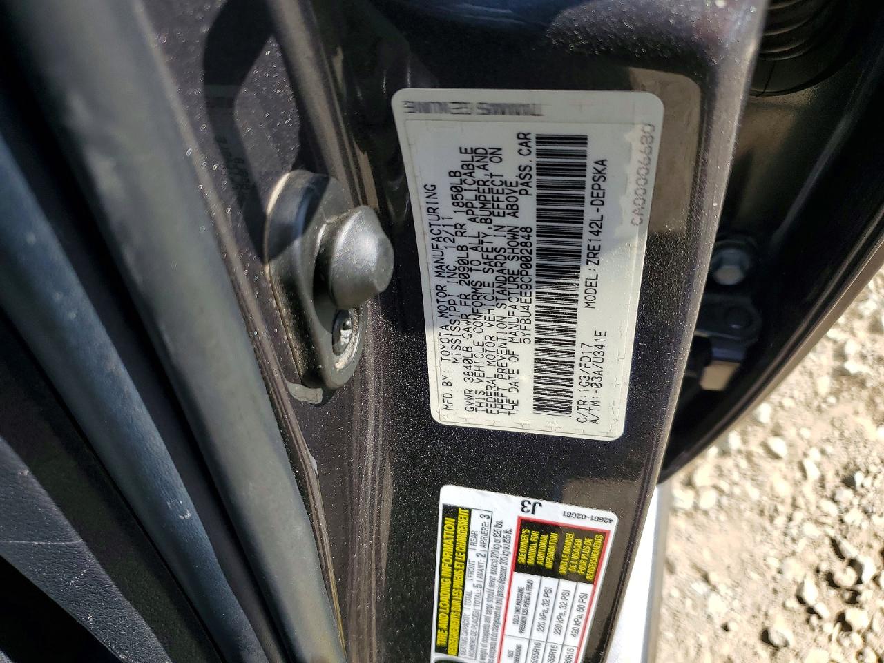 2012 TOYOTA COROLLA S photo 34