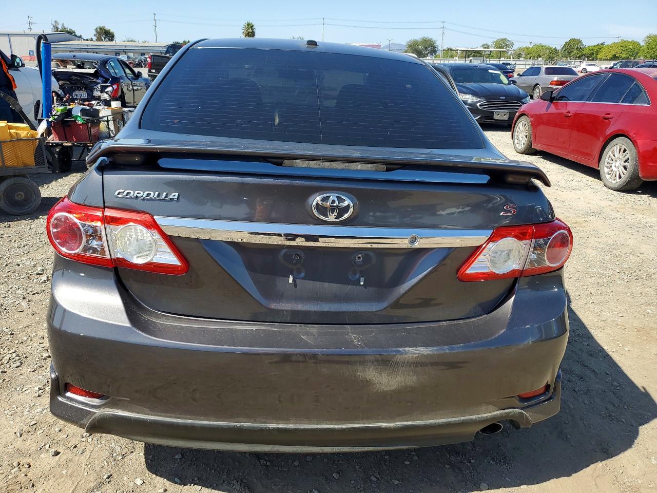 2012 TOYOTA COROLLA S photo 16