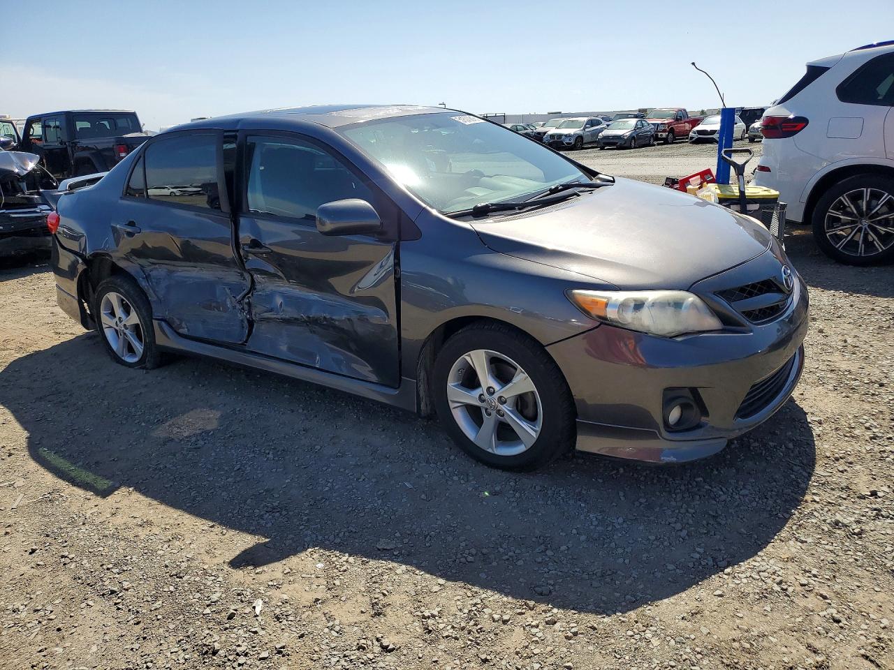 2012 TOYOTA COROLLA S photo 10