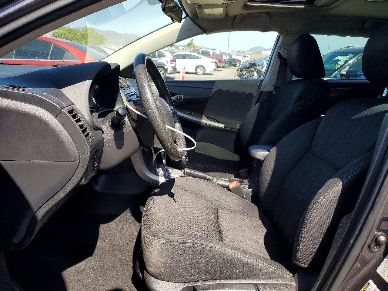 2012 TOYOTA COROLLA S photo 19