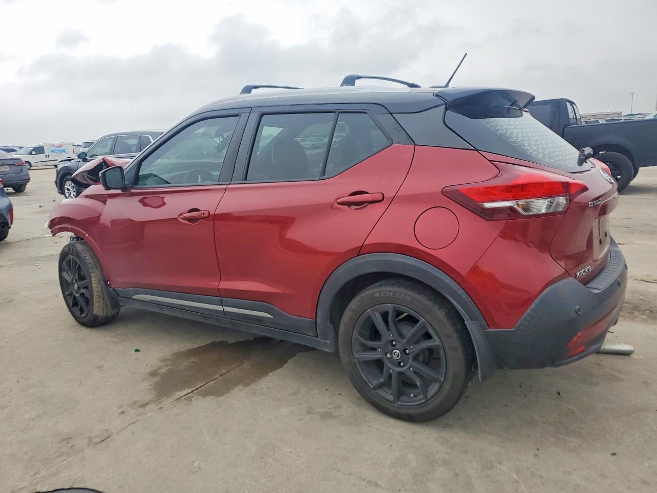2020 NISSAN KICKS SR photo 3