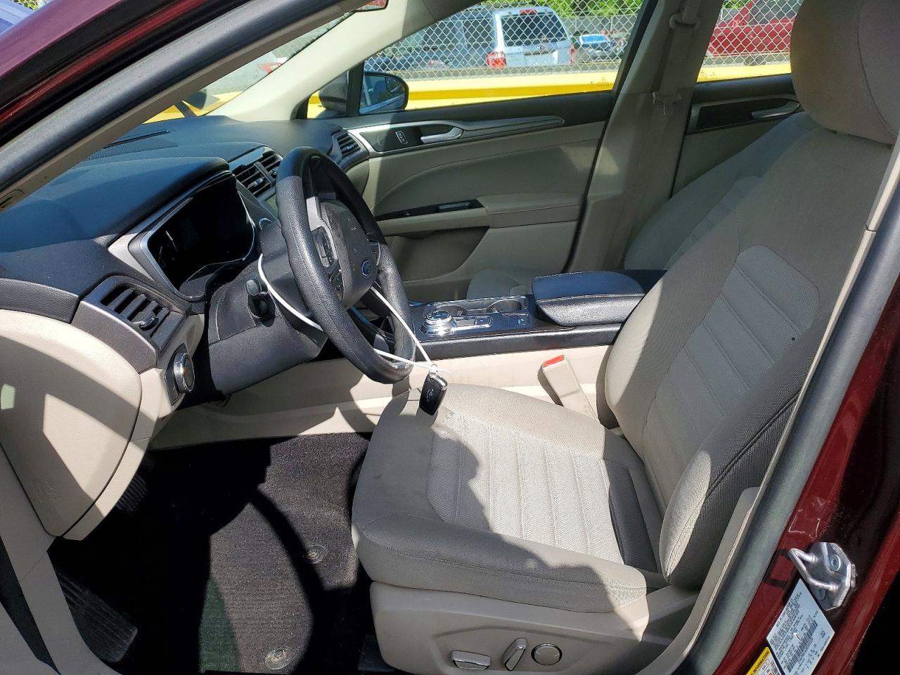 2017 FORD FUSION SE photo 7