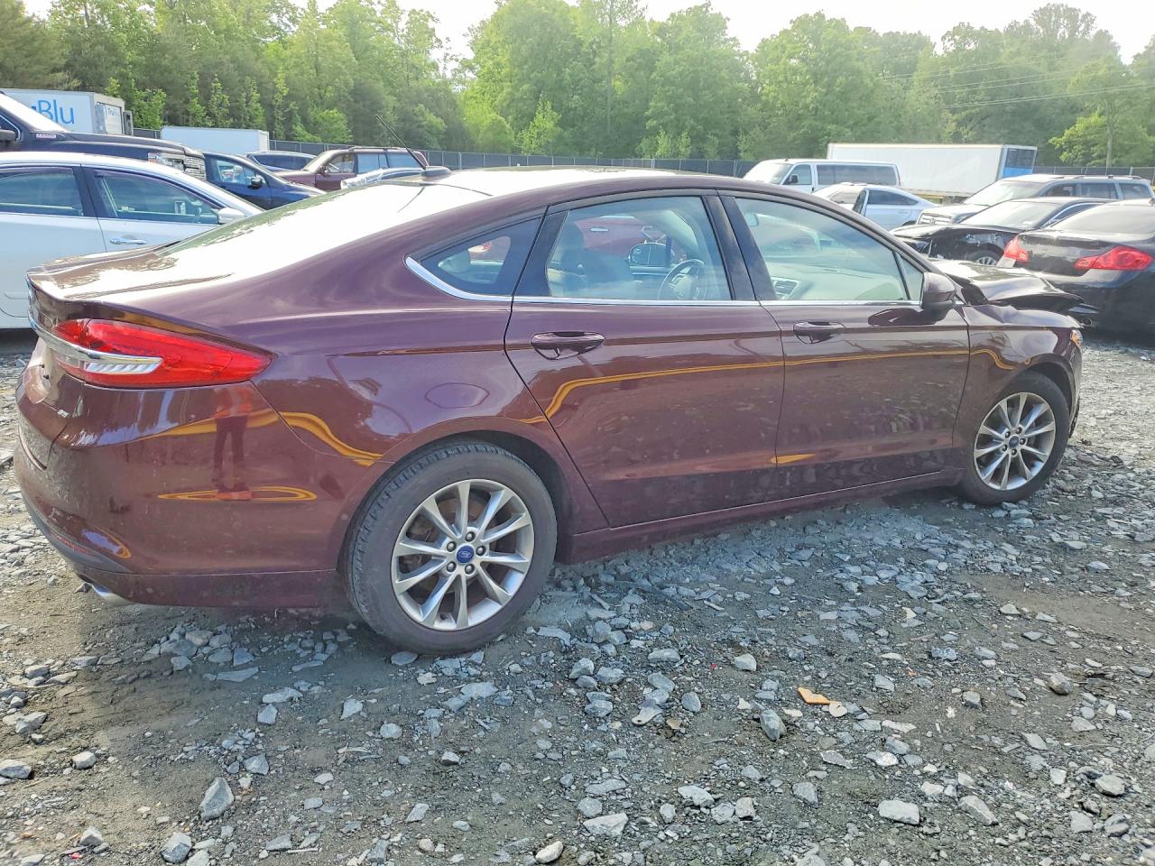 2017 FORD FUSION SE photo 3
