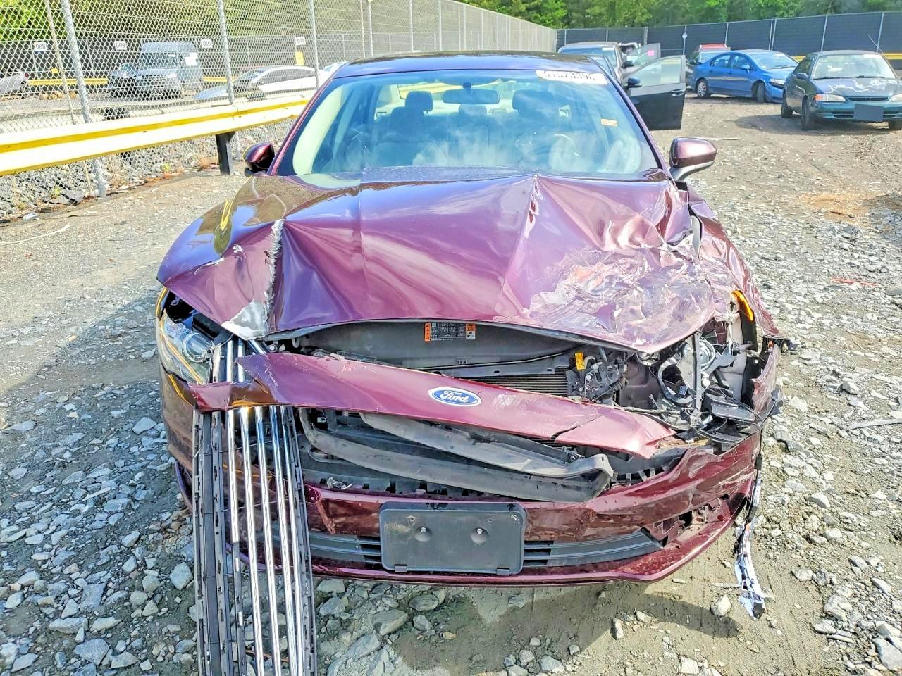 2017 FORD FUSION SE photo 5