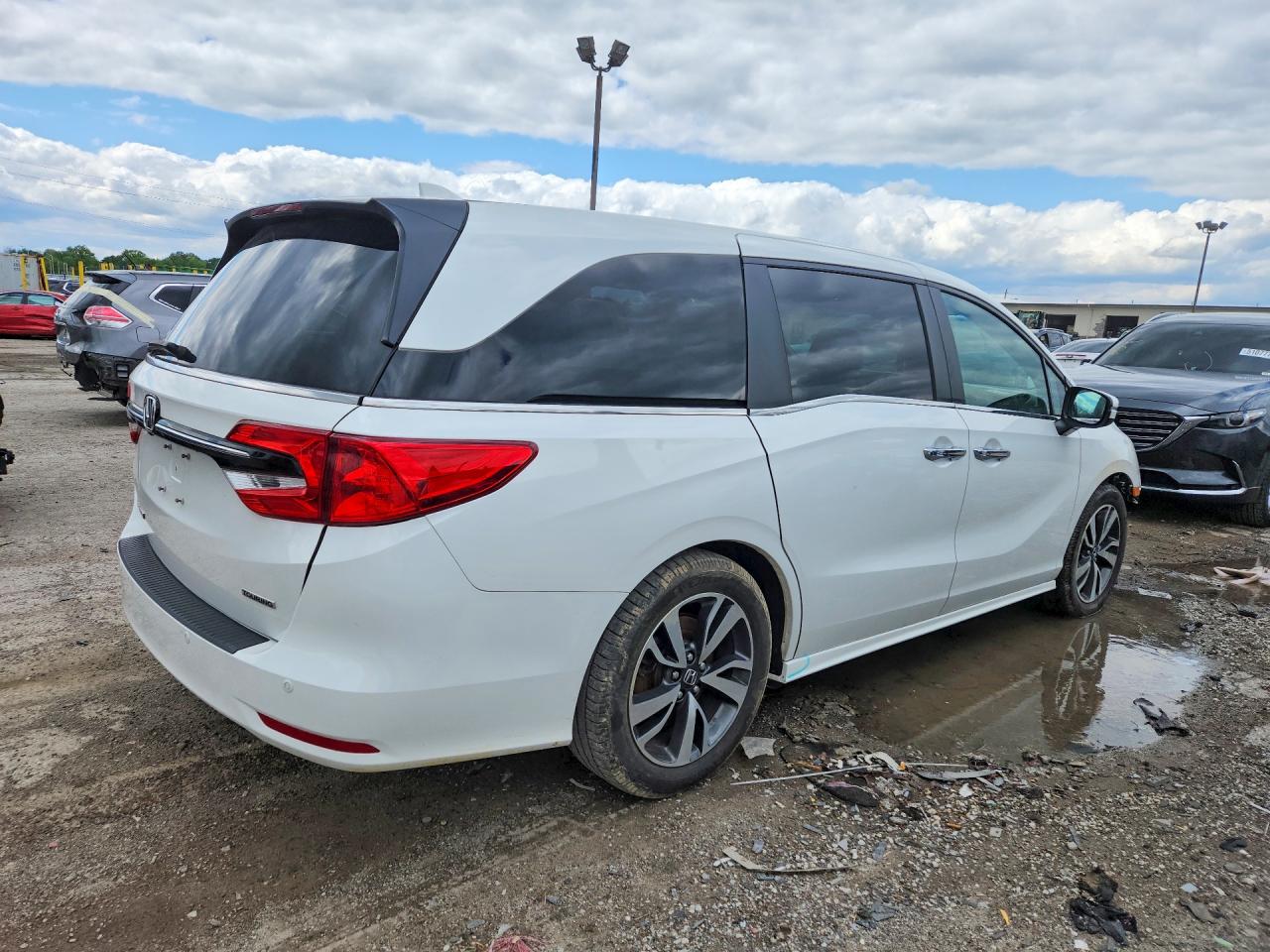 2023 HONDA ODYSSEY TOURING photo 5