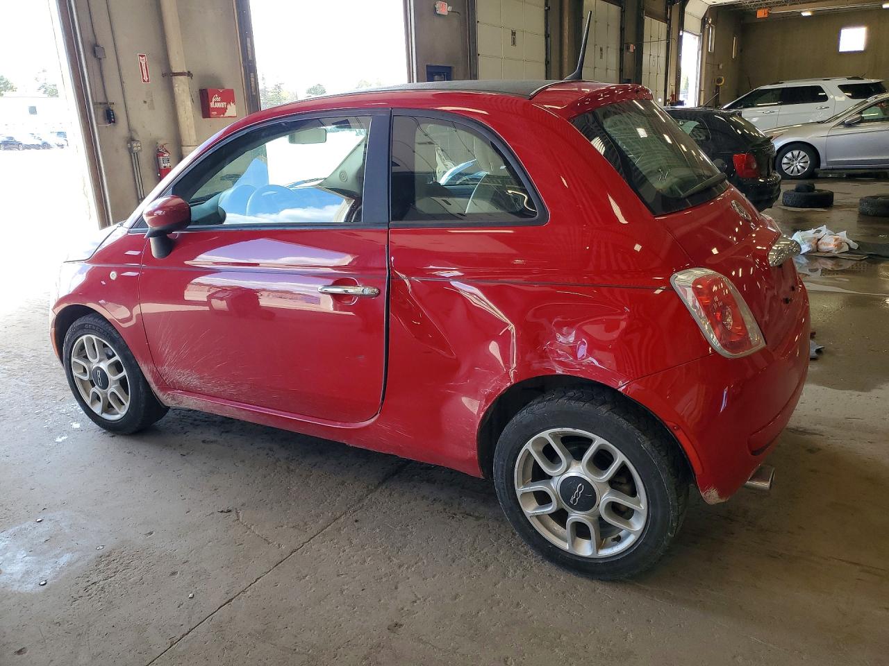 2012 FIAT 500 POP photo 4