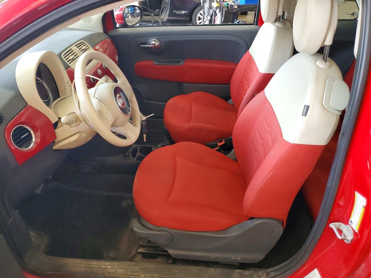 2012 FIAT 500 POP photo 19