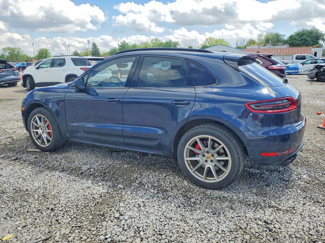 2015 PORSCHE MACAN TURBO photo 3