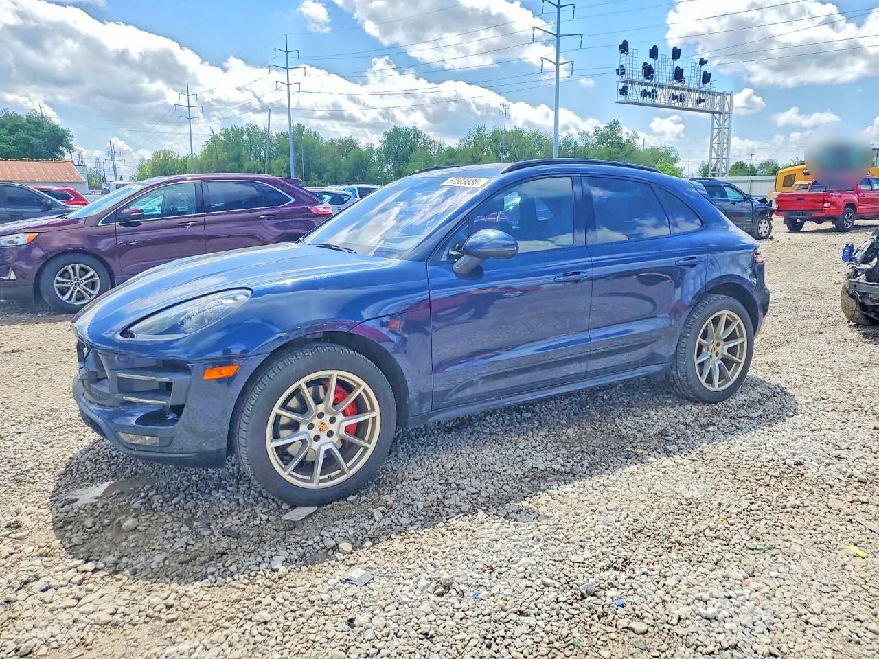 2015 PORSCHE MACAN