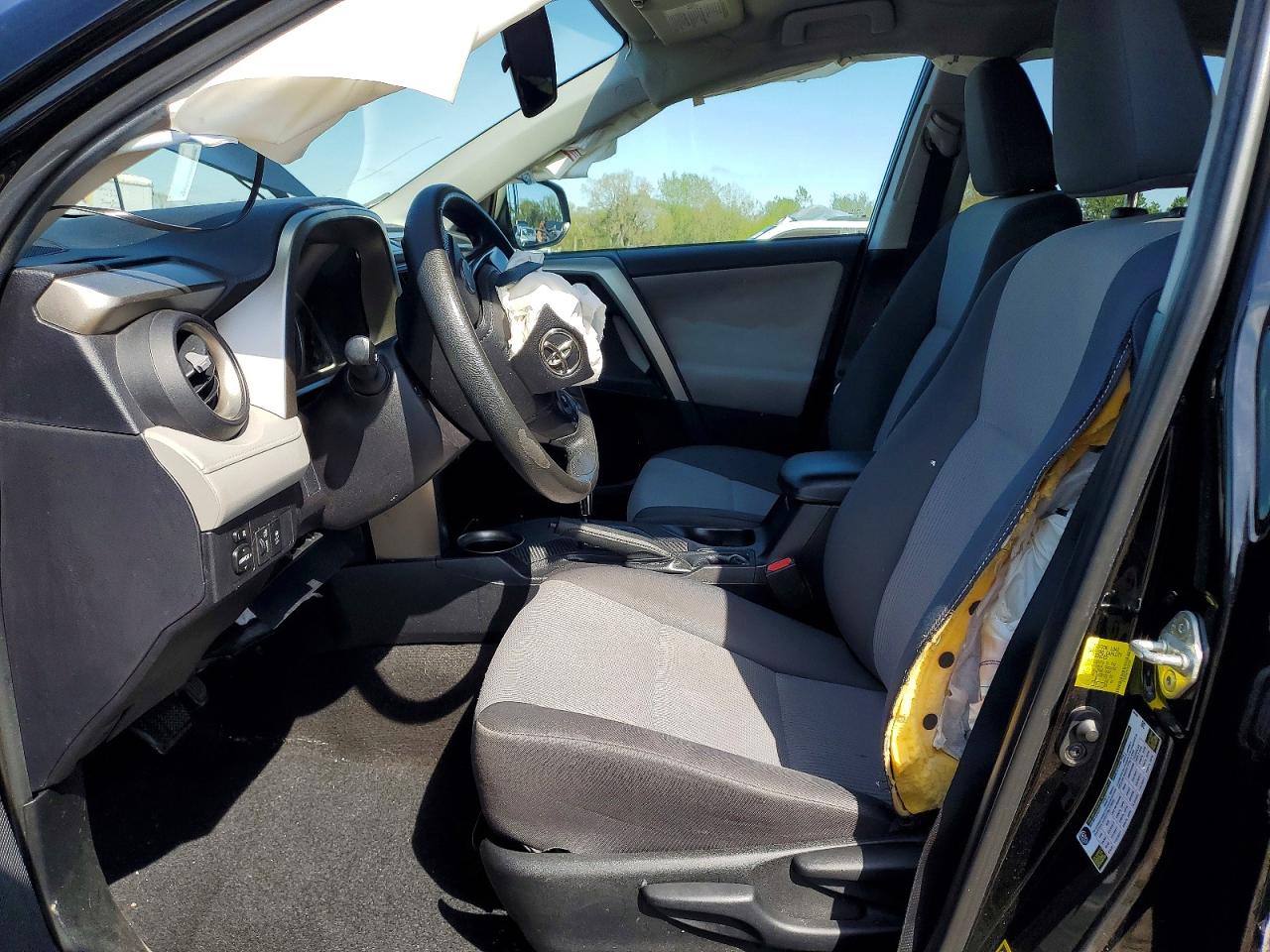 2015 TOYOTA RAV4 LE photo 13