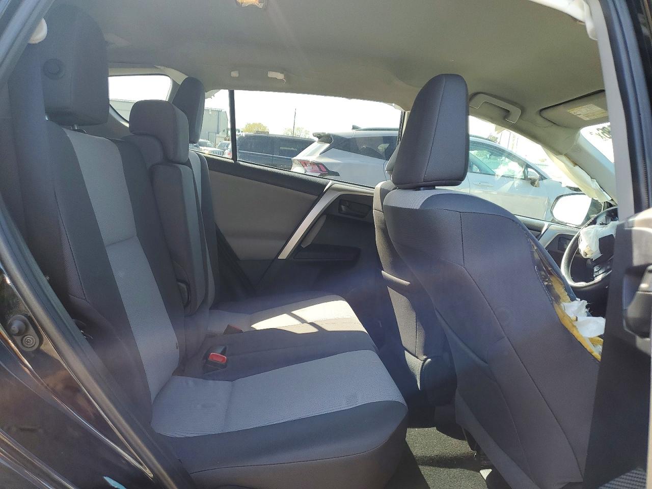 2015 TOYOTA RAV4 LE photo 21