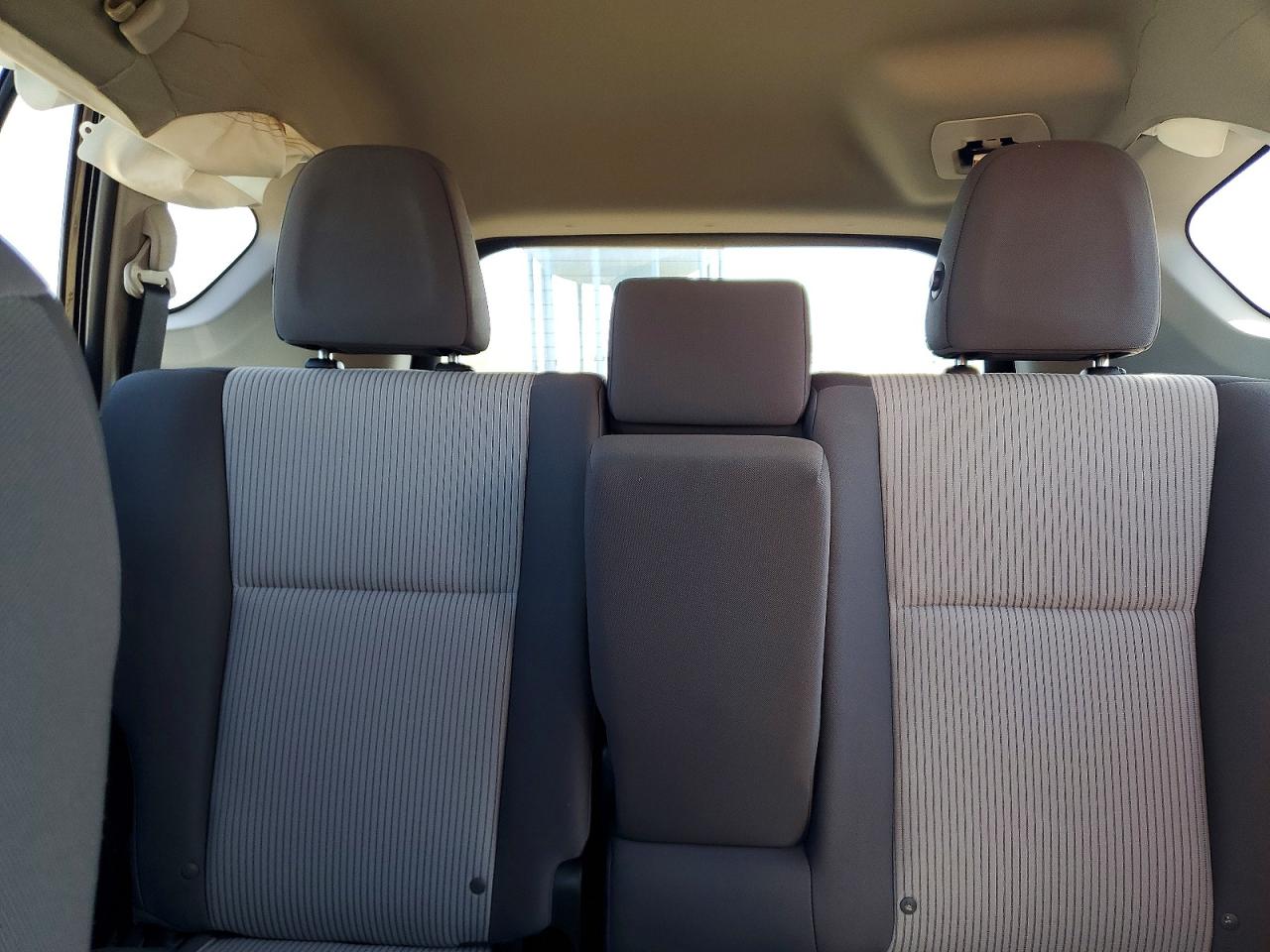 2015 TOYOTA RAV4 LE photo 19