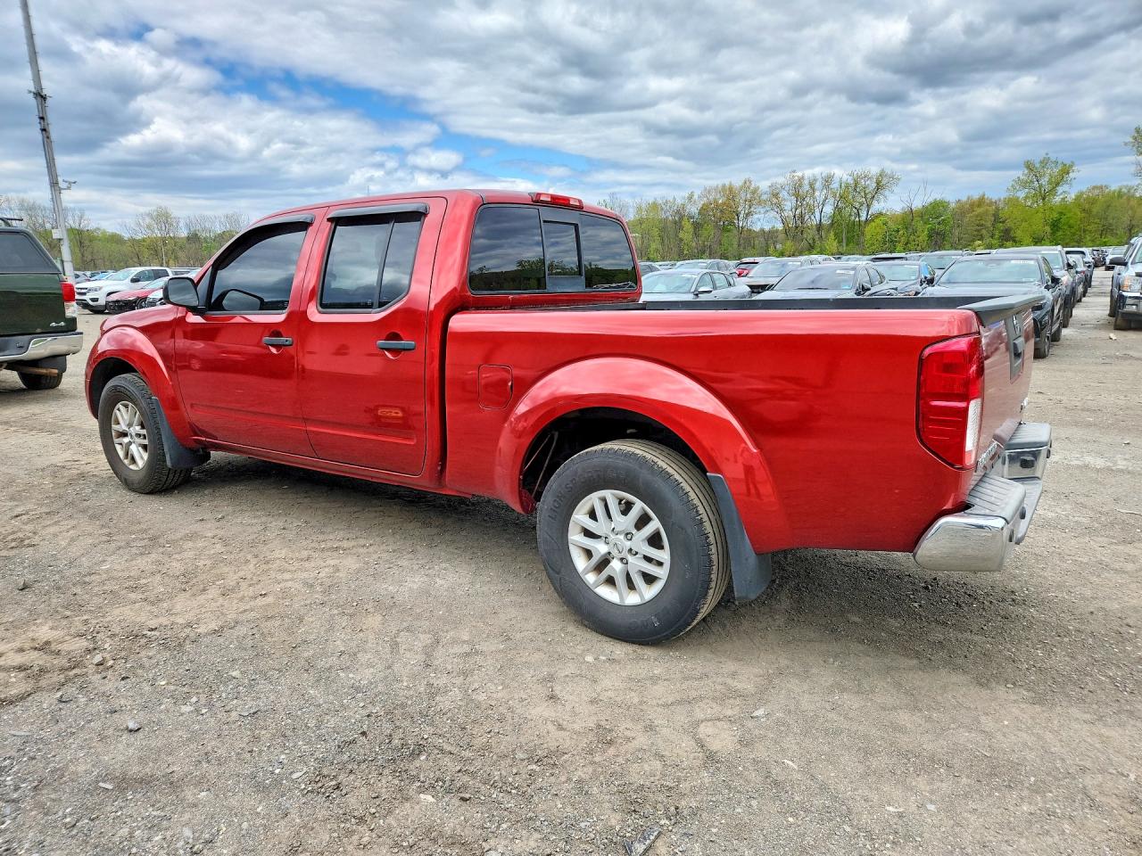 2018 NISSAN FRONTIER SV photo 3