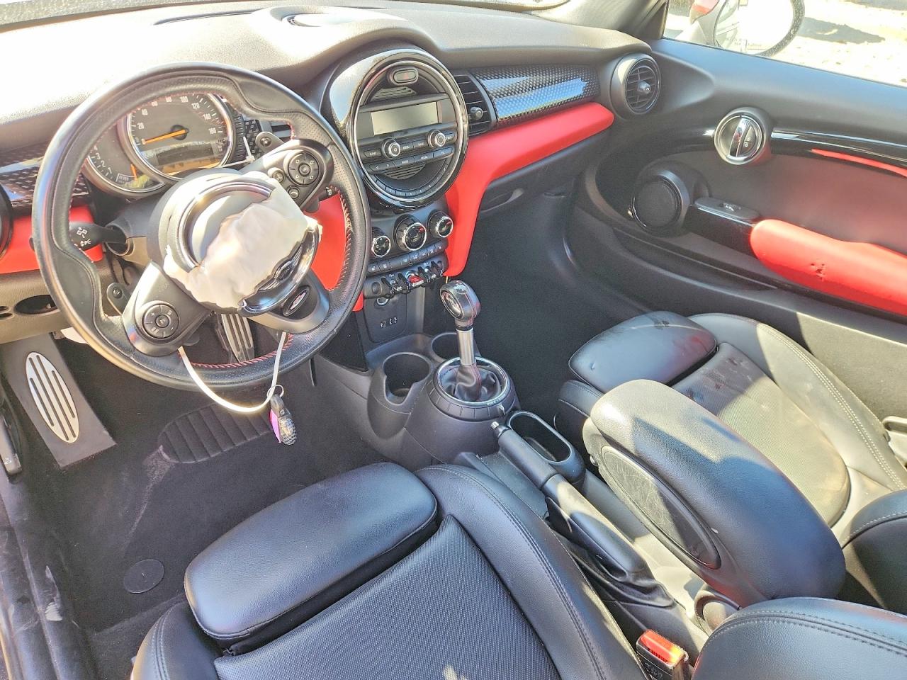 2016 MINI COOPER S photo 22