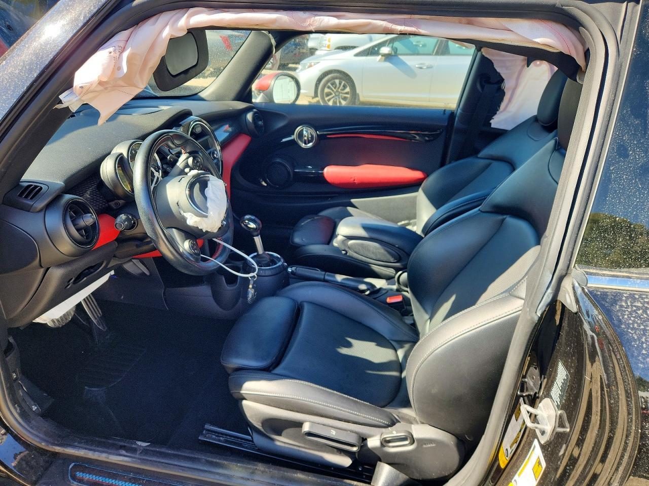 2016 MINI COOPER S photo 19
