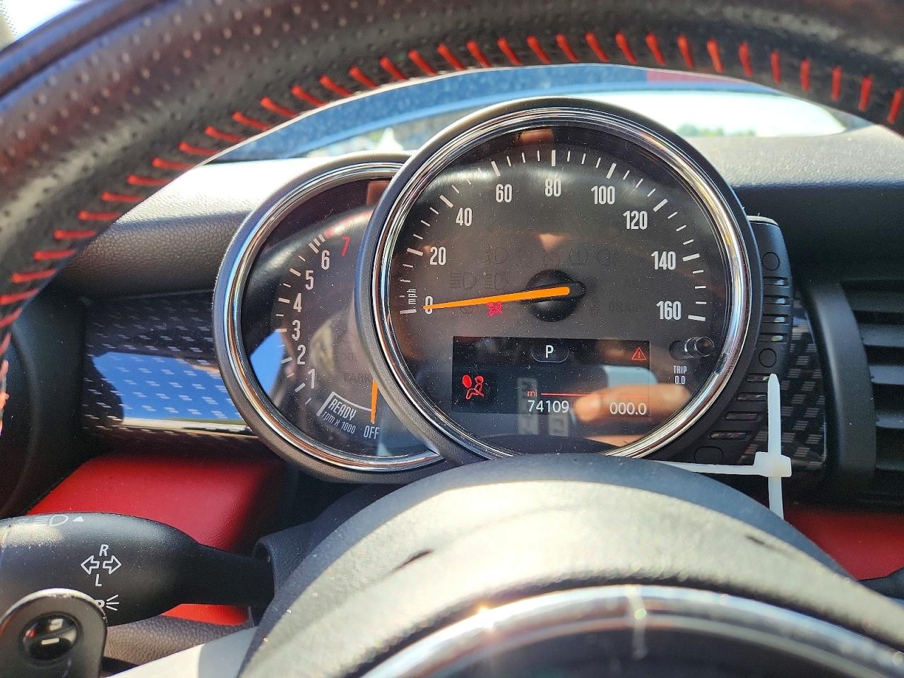 2016 MINI COOPER S photo 25