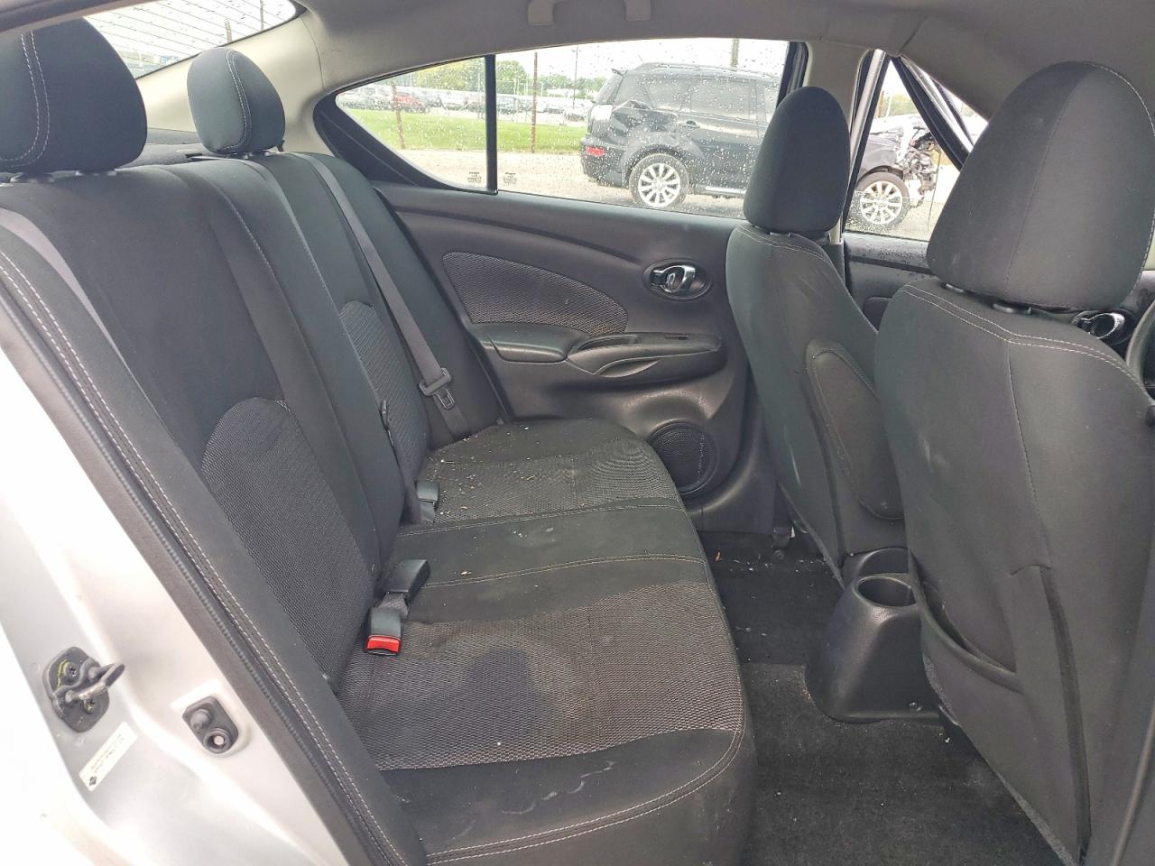 2018 NISSAN VERSA SV photo 28
