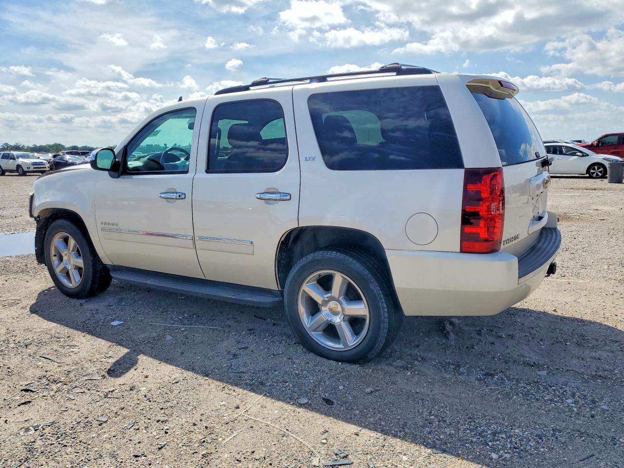 2013 CHEVROLET TAHOE C1500 LTZ photo 3
