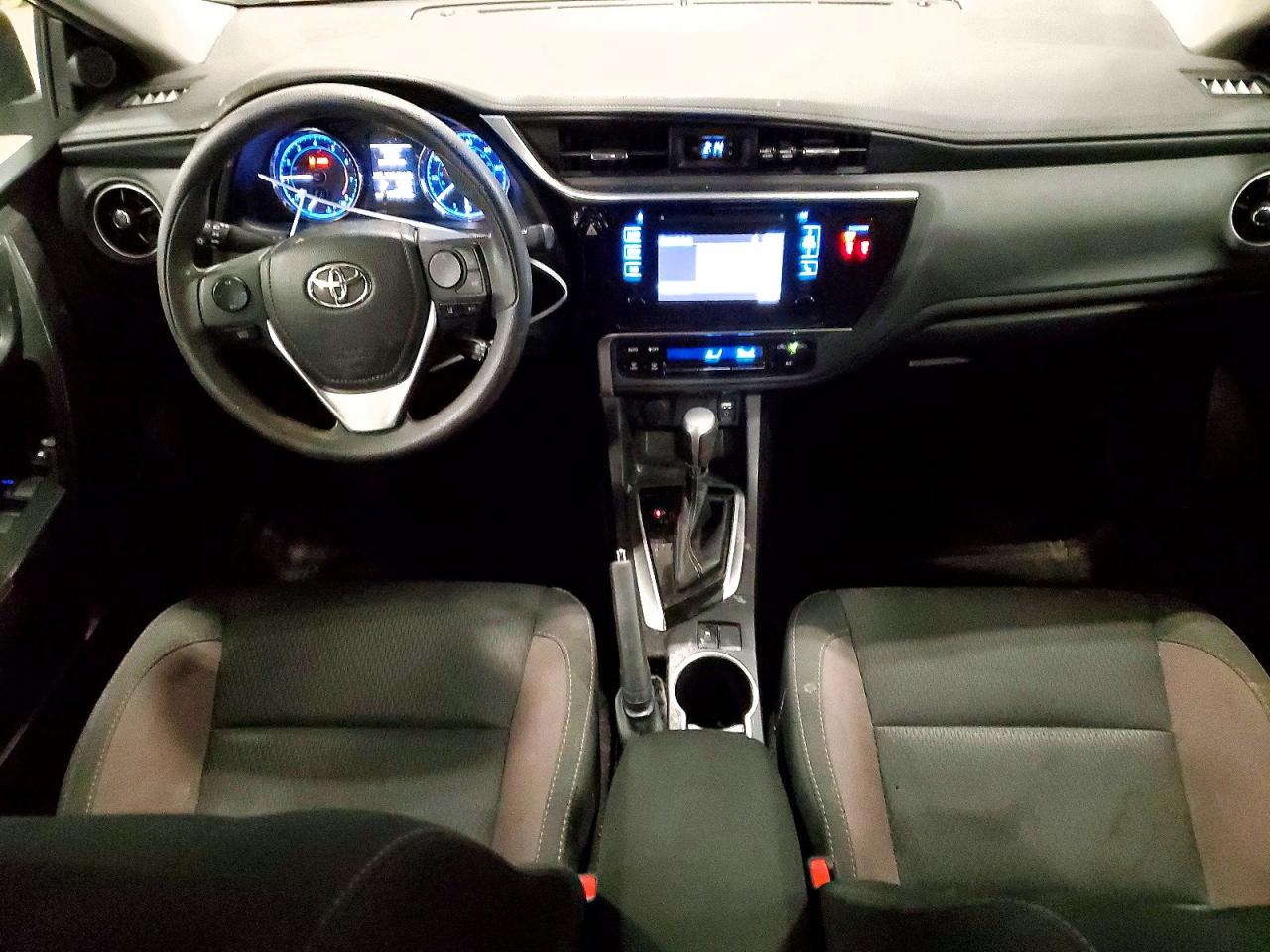 2018 TOYOTA COROLLA LE photo 22