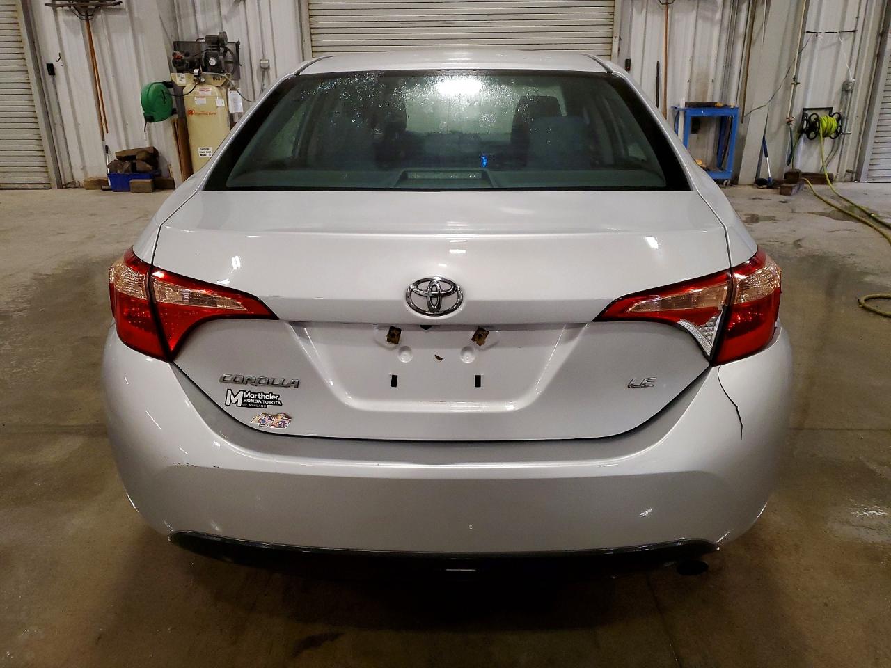 2018 TOYOTA COROLLA LE photo 16