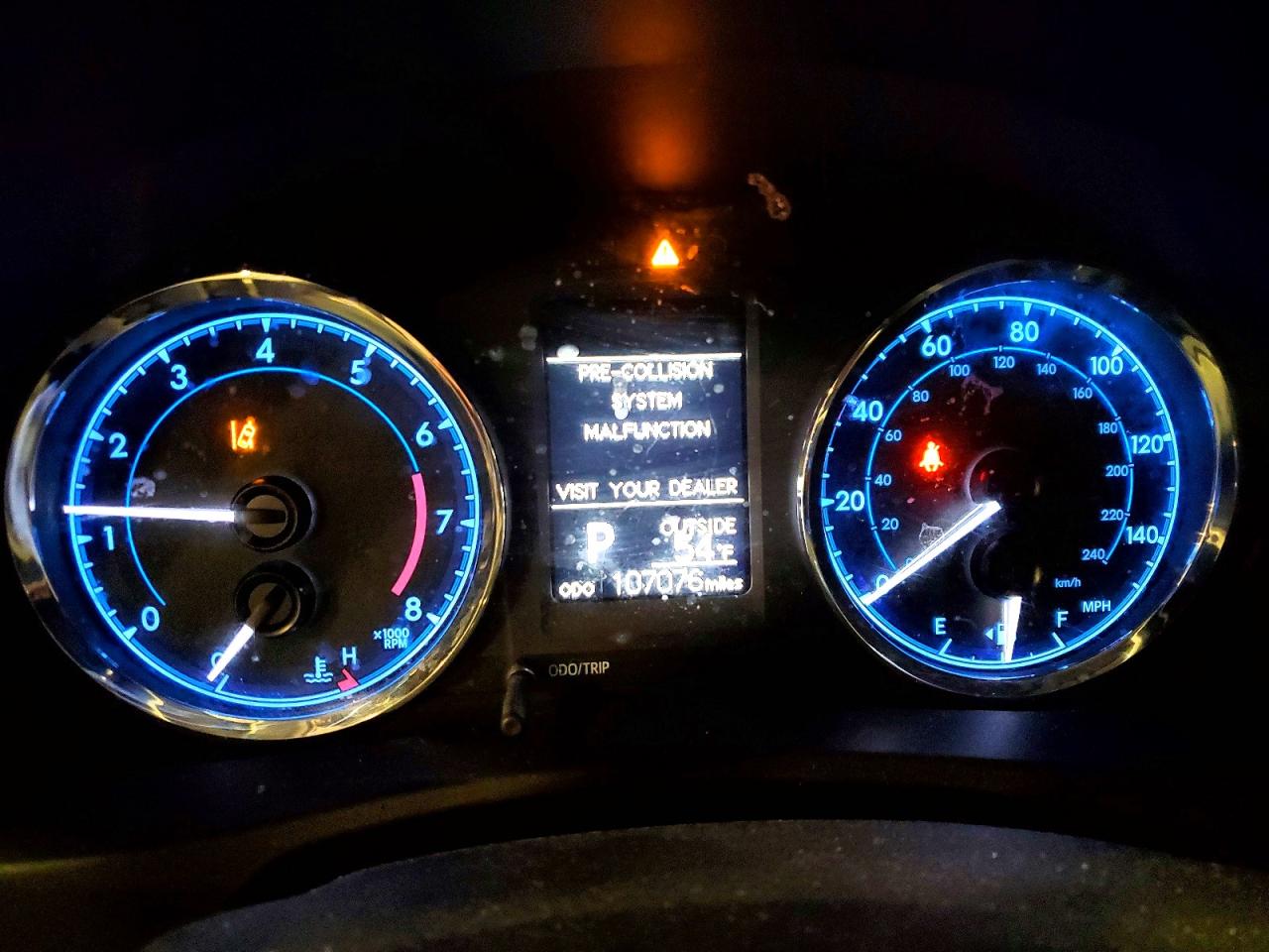 2018 TOYOTA COROLLA LE photo 25