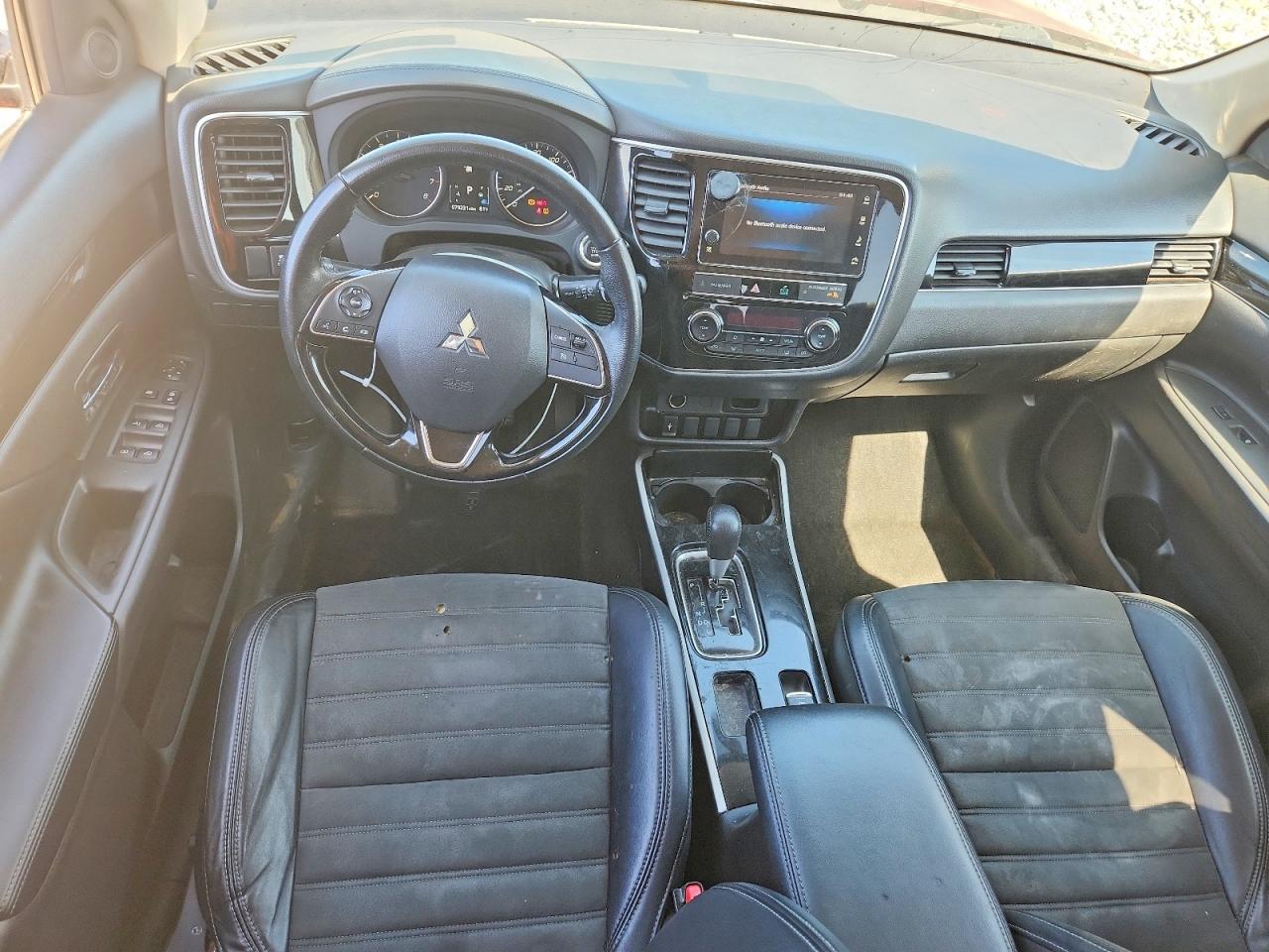 2019 MITSUBISHI OUTLANDER SE photo 15