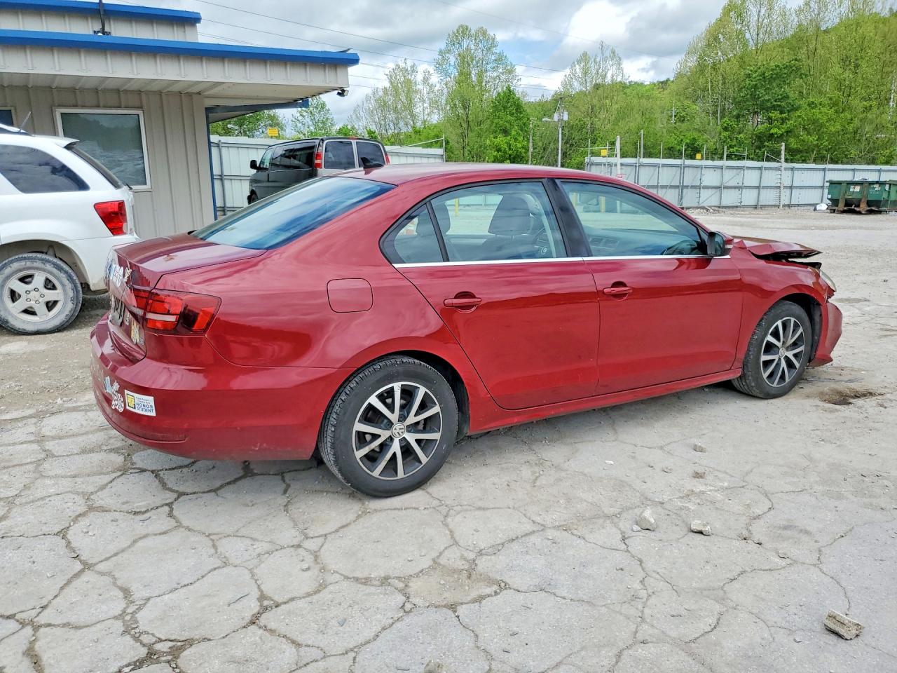 2017 VOLKSWAGEN JETTA SE photo 5