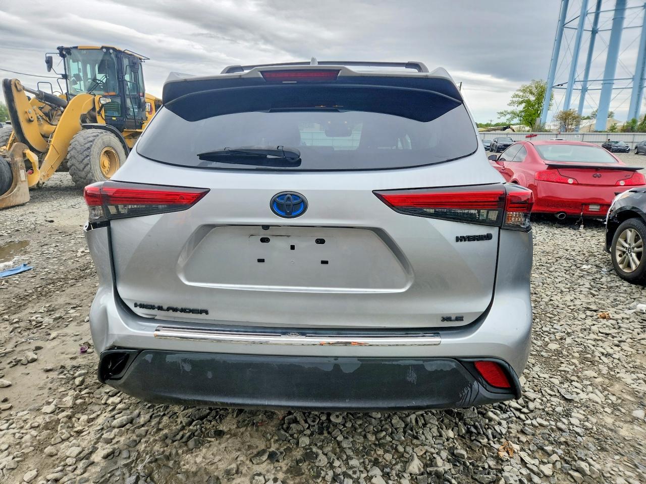2021 TOYOTA HIGHLANDER HYBRID XLE photo 6
