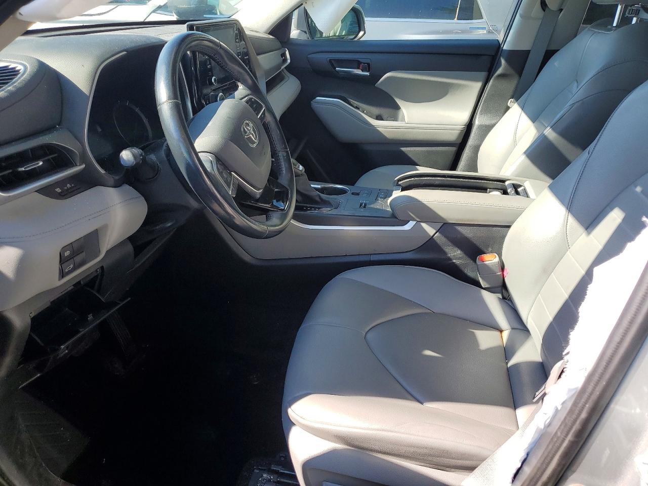 2021 TOYOTA HIGHLANDER HYBRID XLE photo 7