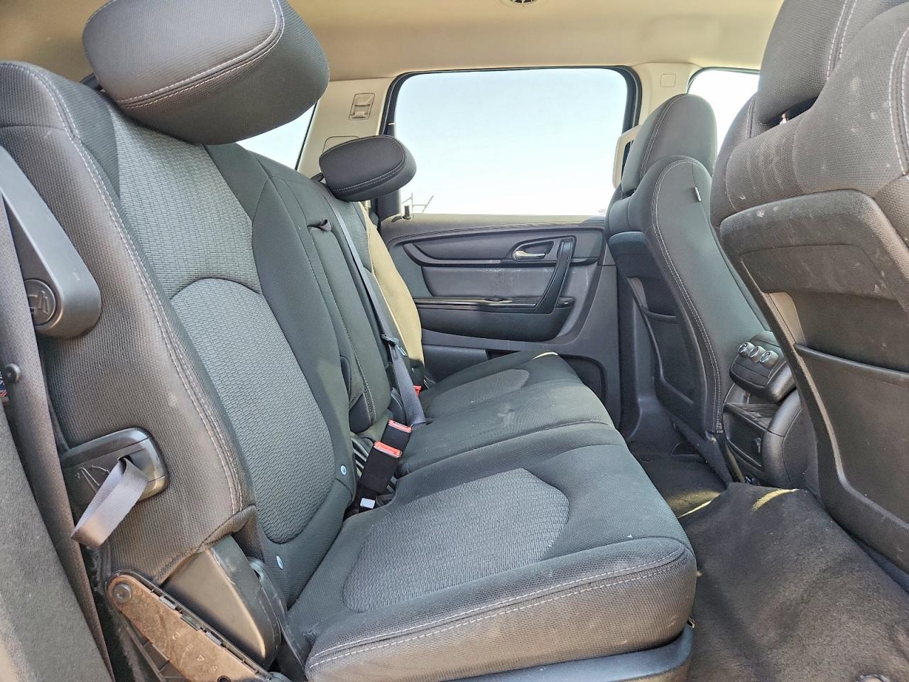 2014 CHEVROLET TRAVERSE LT photo 21