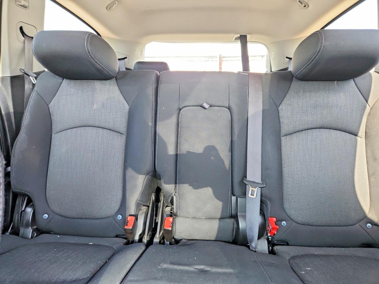 2014 CHEVROLET TRAVERSE LT photo 19