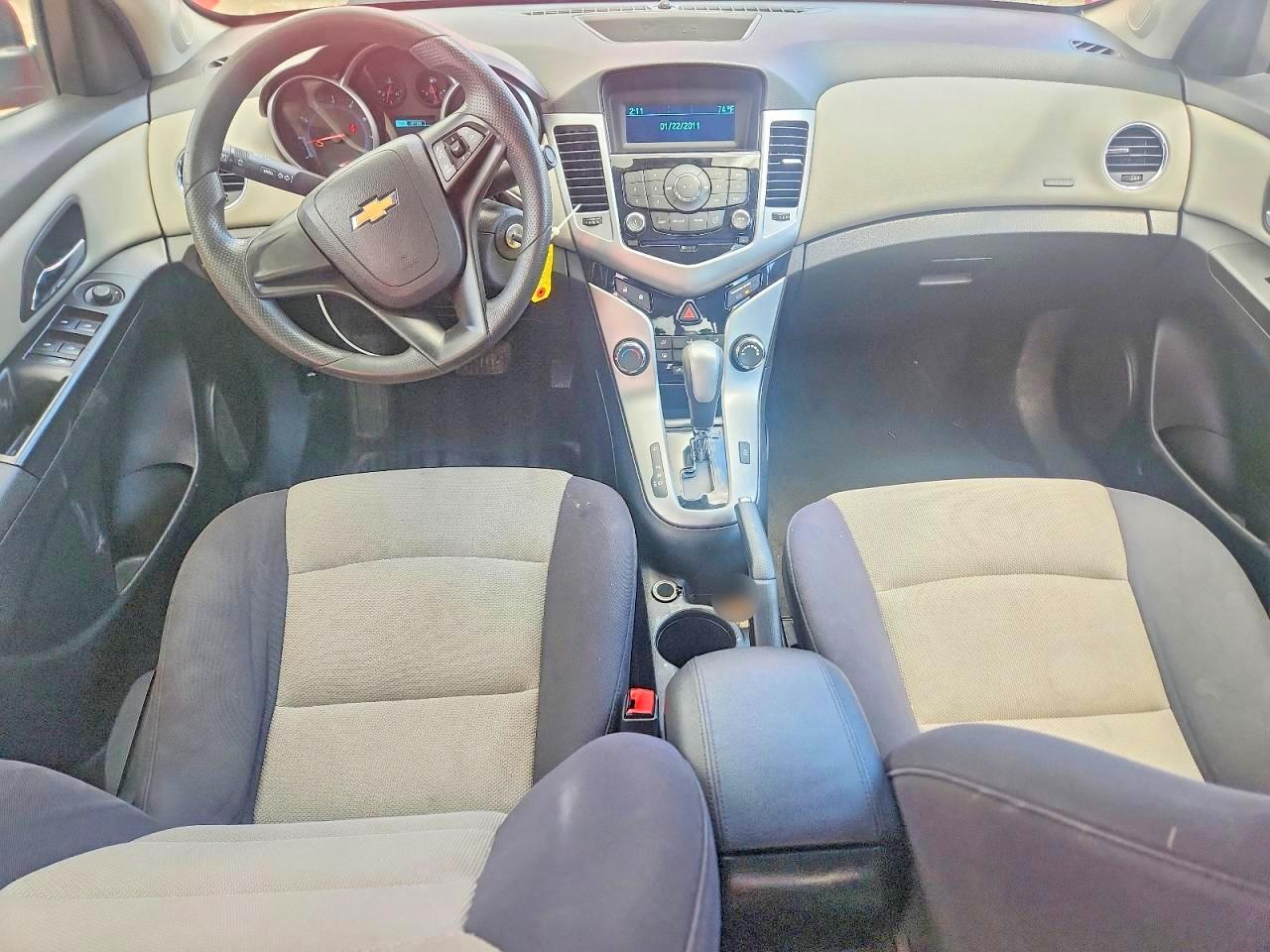 2014 CHEVROLET CRUZE LS photo 22