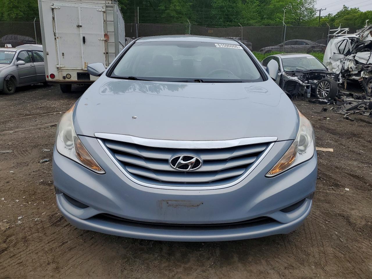 2013 HYUNDAI SONATA GLS photo 9