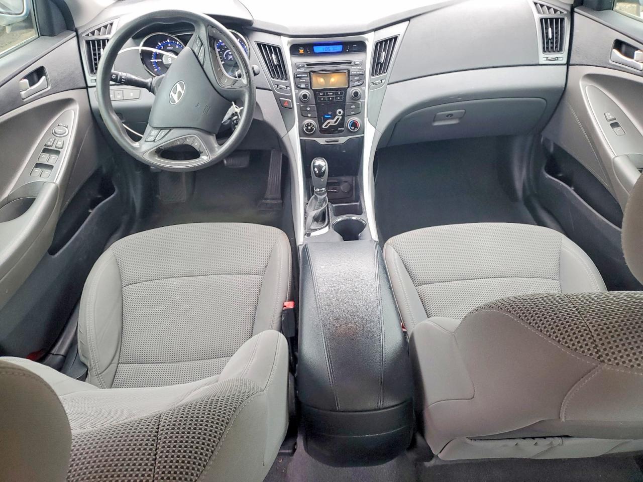 2013 HYUNDAI SONATA GLS photo 15