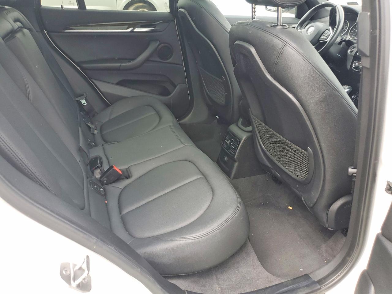 2016 BMW X1 XDRIVE28I photo 10