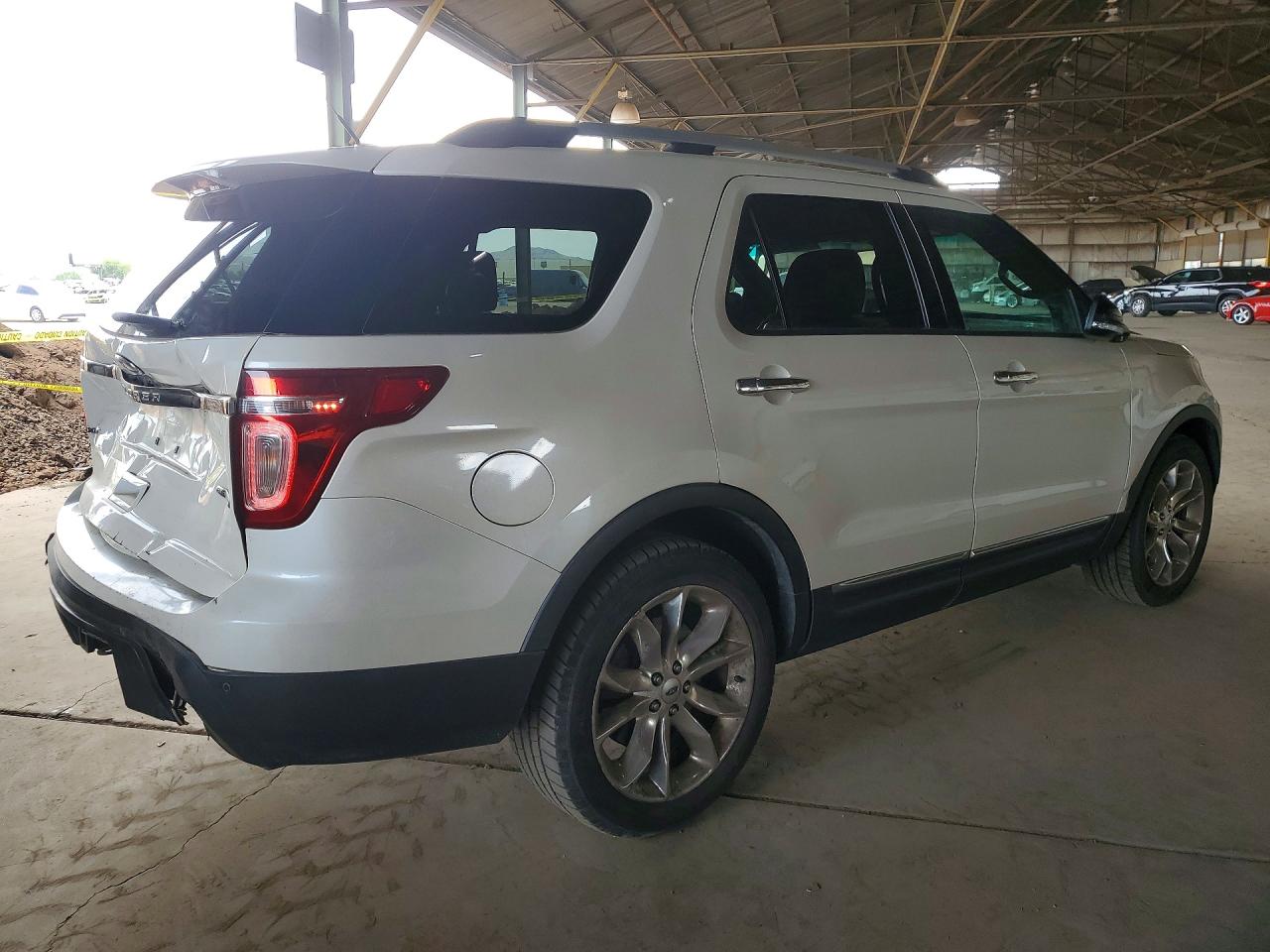 2013 FORD EXPLORER XLT photo 3