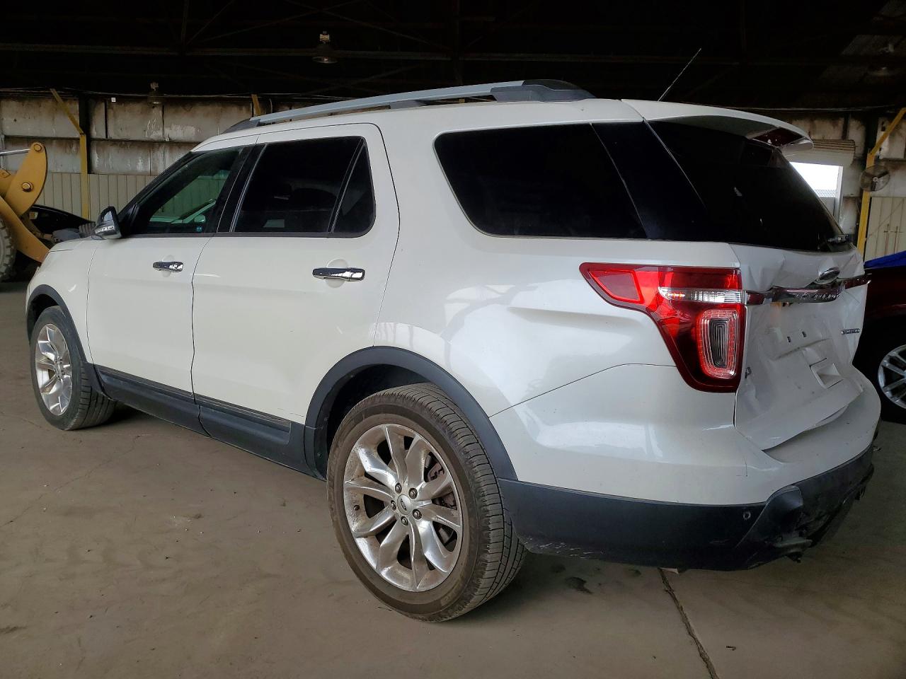 2013 FORD EXPLORER XLT photo 2