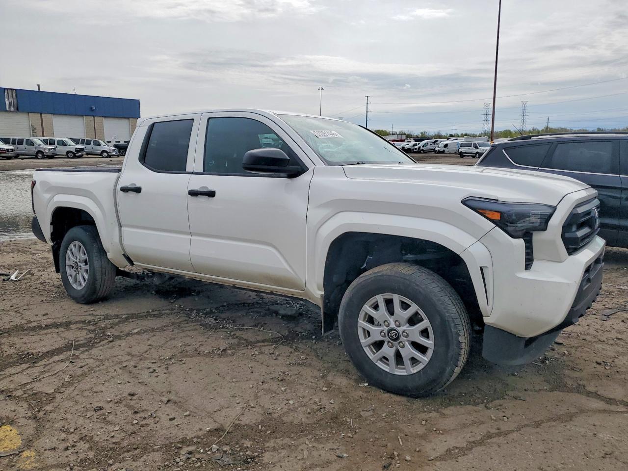 2024 TOYOTA TACOMA SR photo 4
