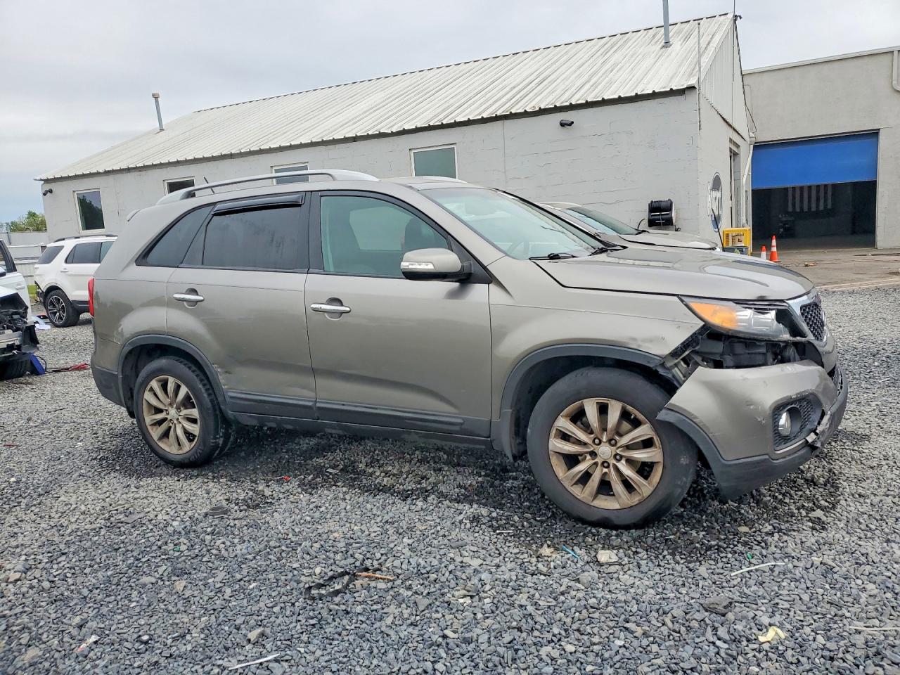 2011 KIA SORENTO EX photo 7