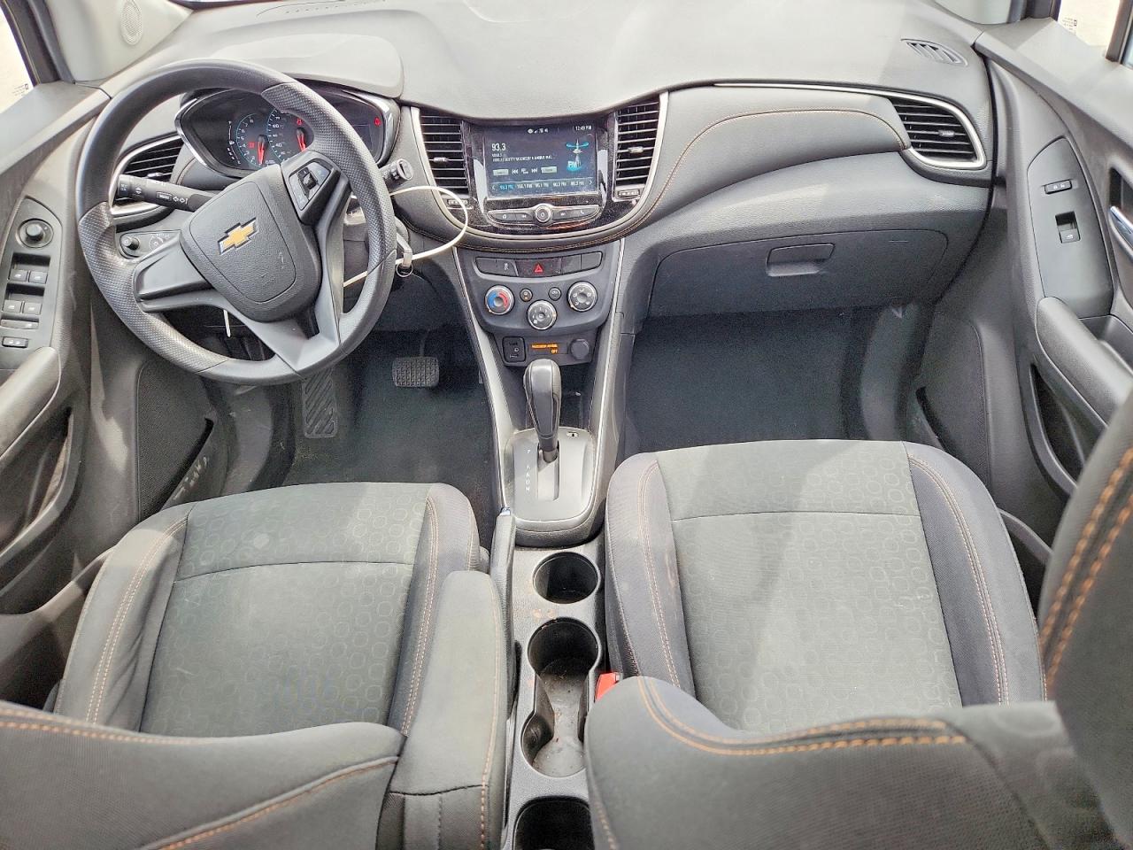 2017 CHEVROLET TRAX LS photo 8