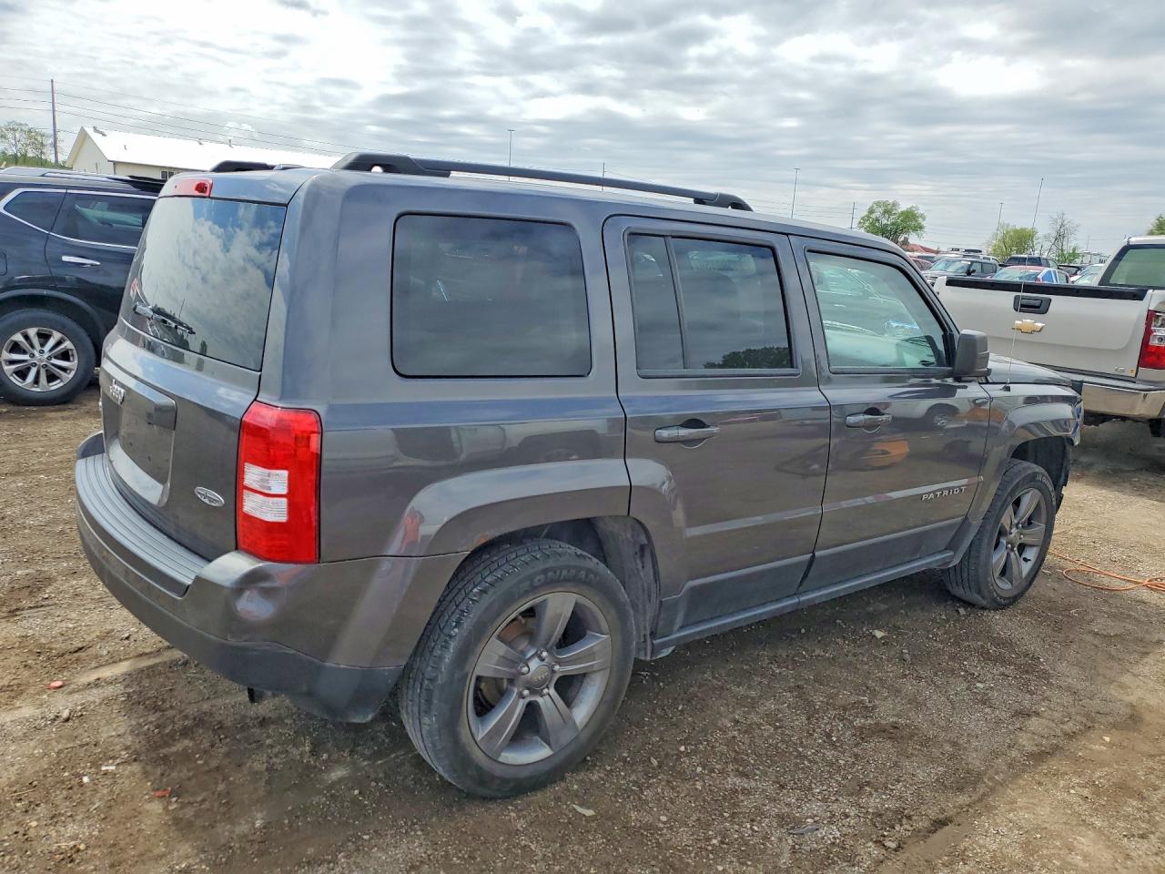 2015 JEEP PATRIOT photo 3